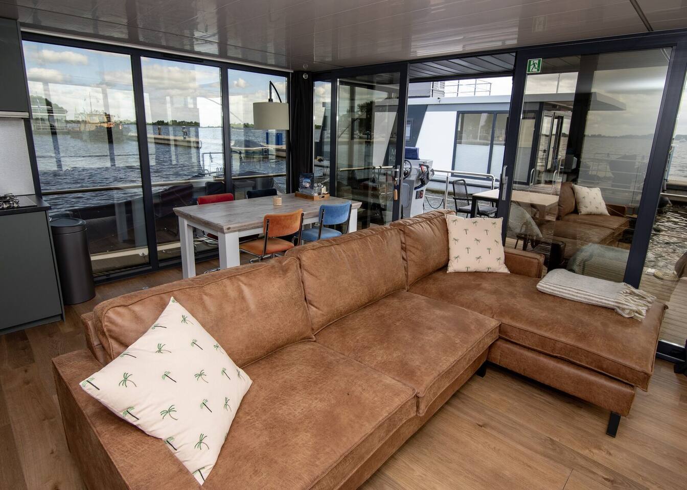 La Mare Houseboat Apartboat XL — foto 8 van 16