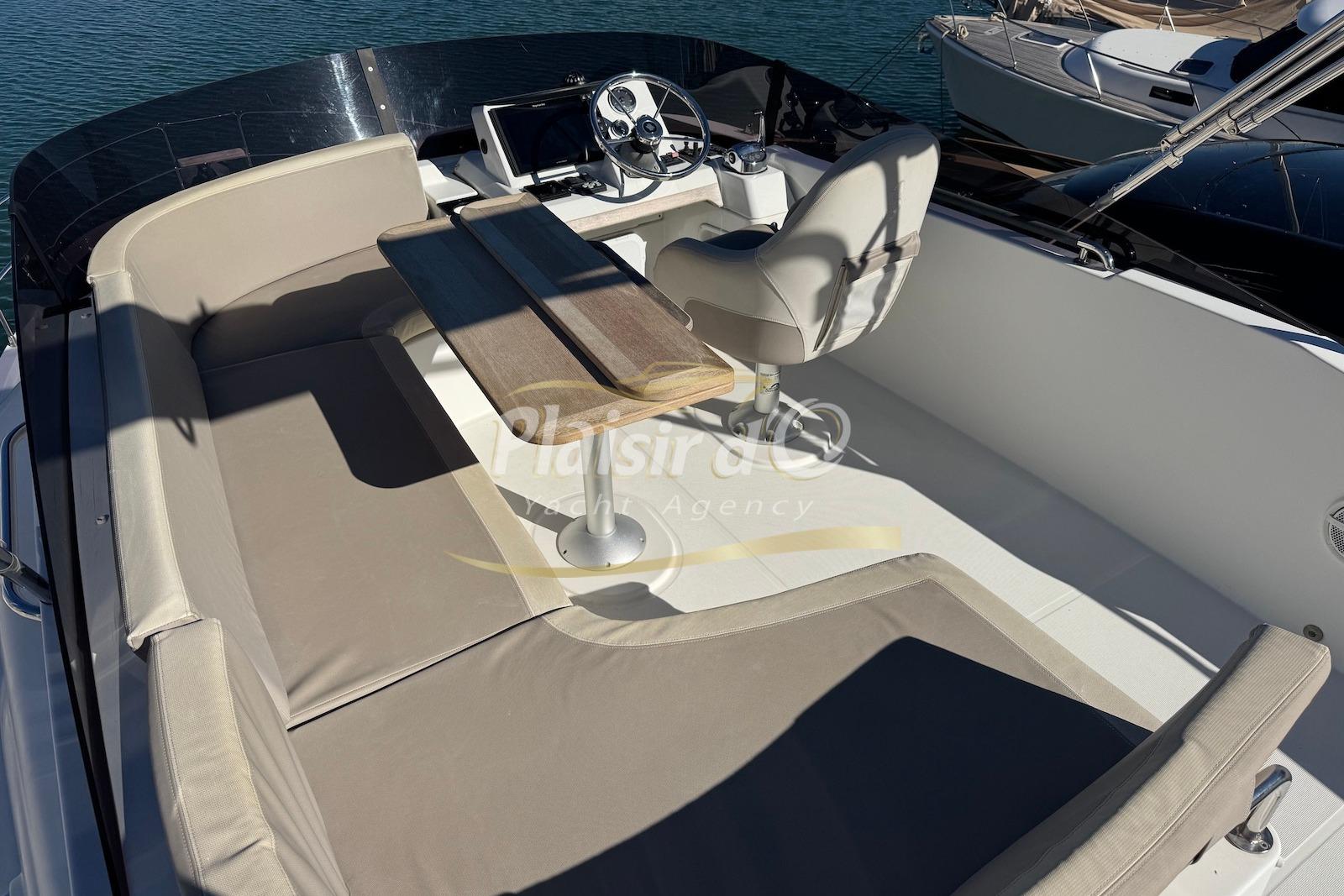 Beneteau Swift Trawler 35 — foto 9 van 57