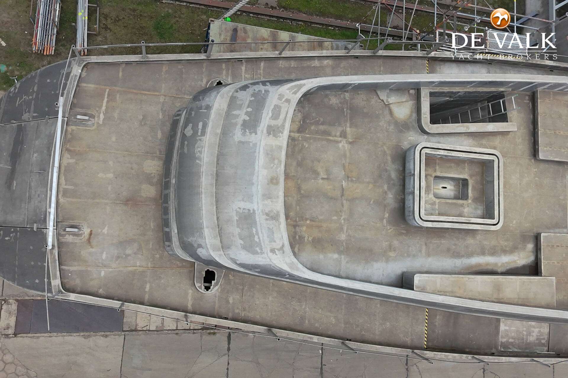 One Off 45 meter Motor Sailer Barracuda design — foto 10 van 24