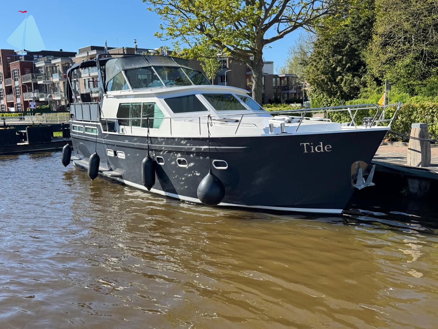 SunCoast 13.50 - Perkins Sabre 135 pk / € 188.000 — foto 3 van 12