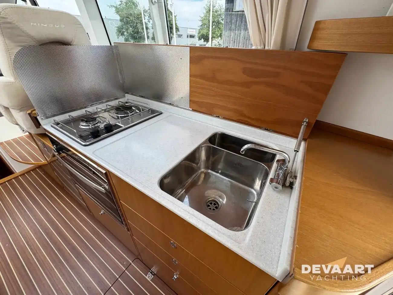 Nimbus 365 Coupe — foto 11 van 21