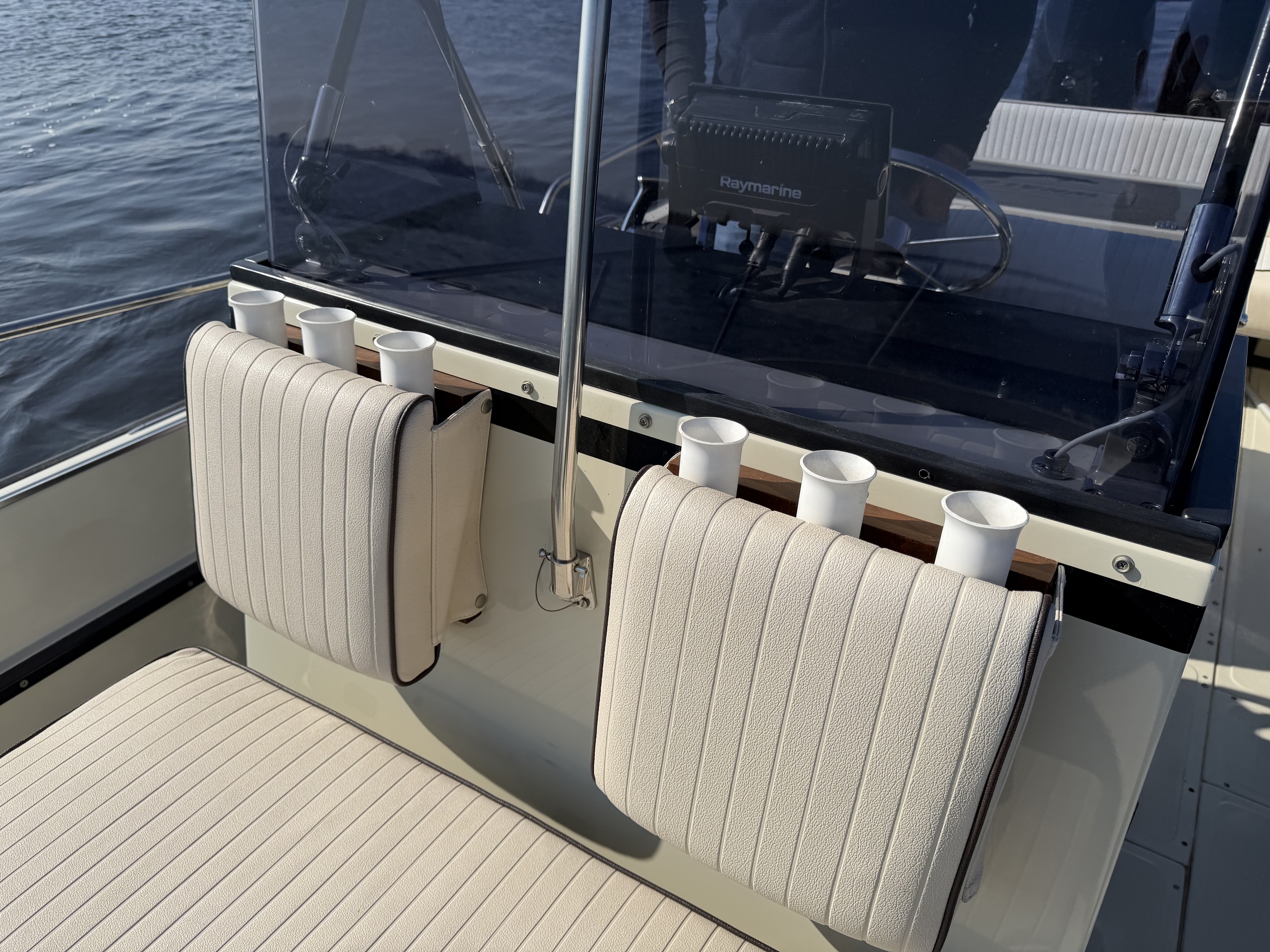 Boston Whaler 25 Outrage — foto 18 van 37