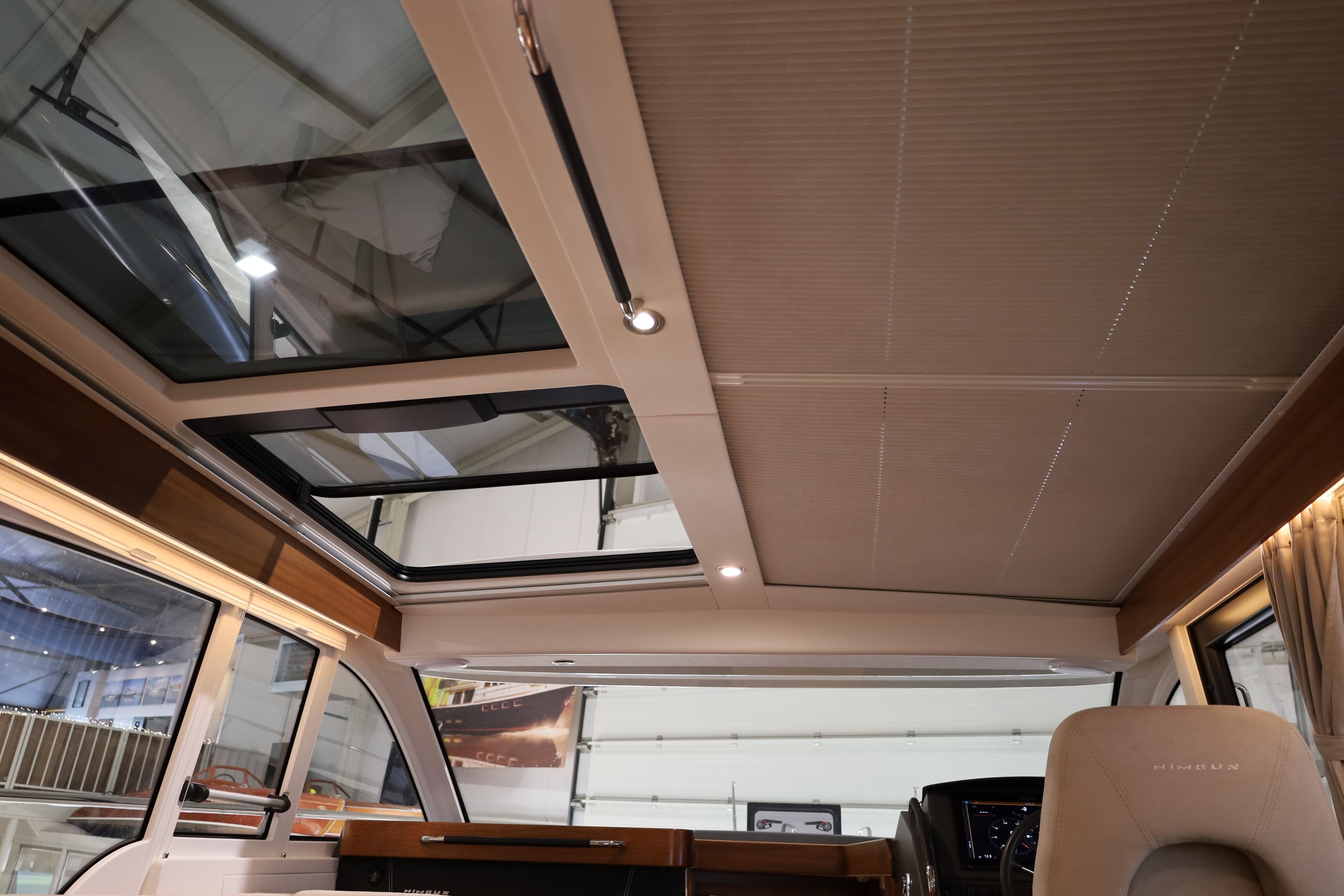 Nimbus 365 Coupe — foto 41 van 51