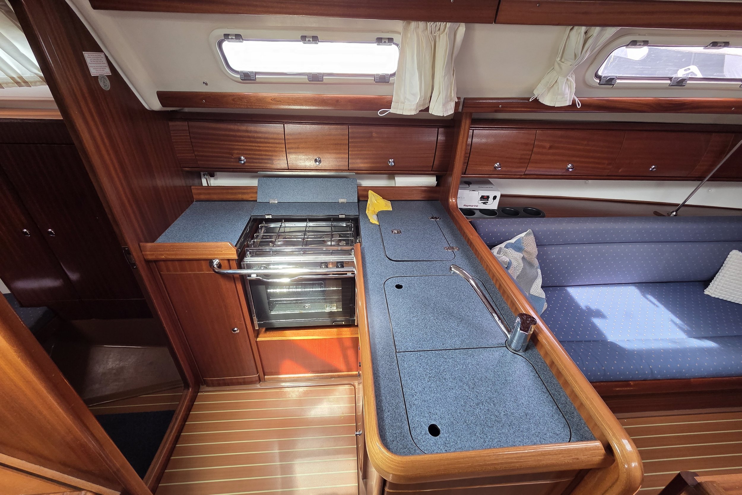 motor + pk's : Volvo Penta 30 pk Bavaria Cruiser 36 — foto 8 van 11