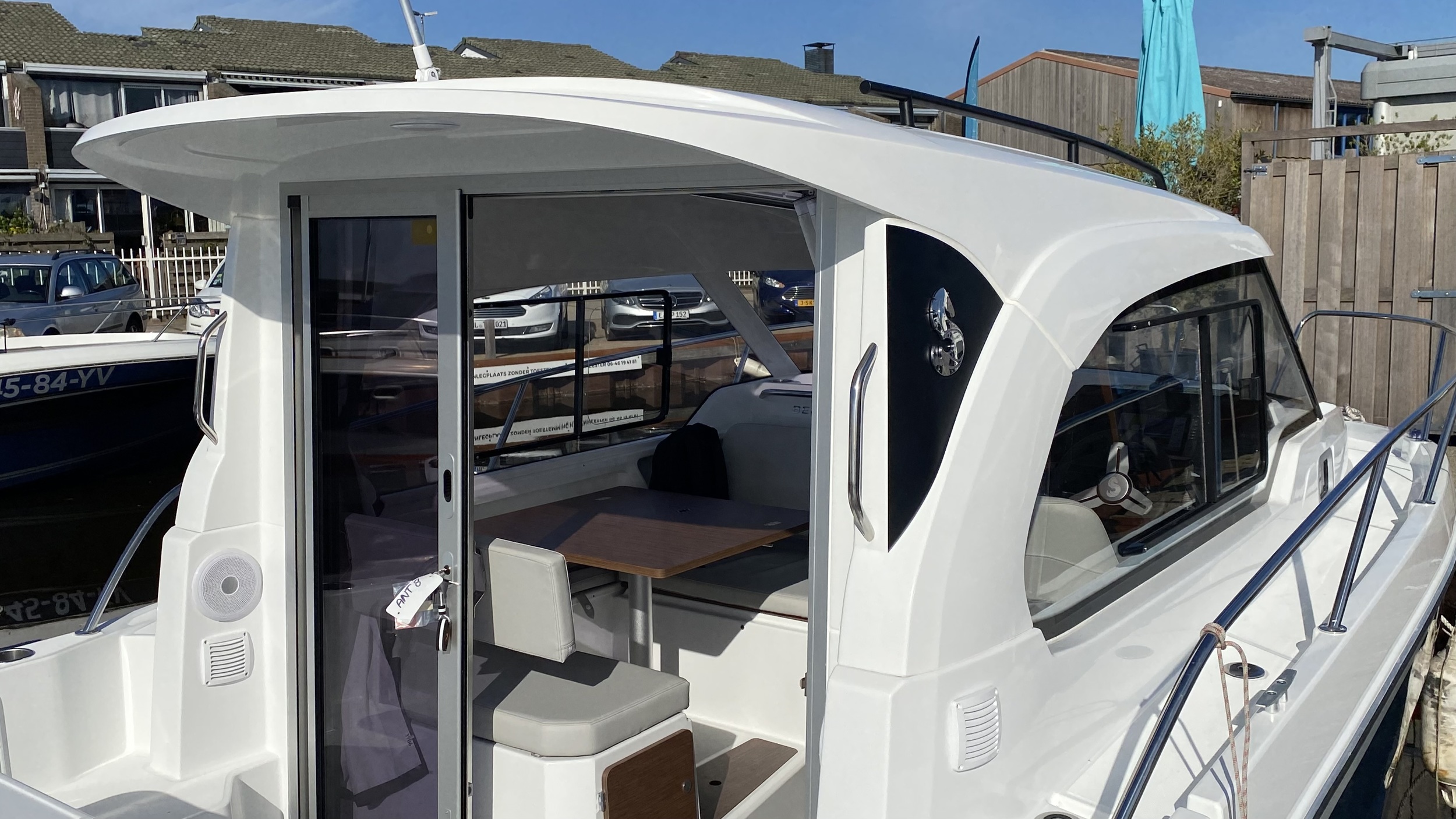 Beneteau Antares 8 — foto 10 van 20