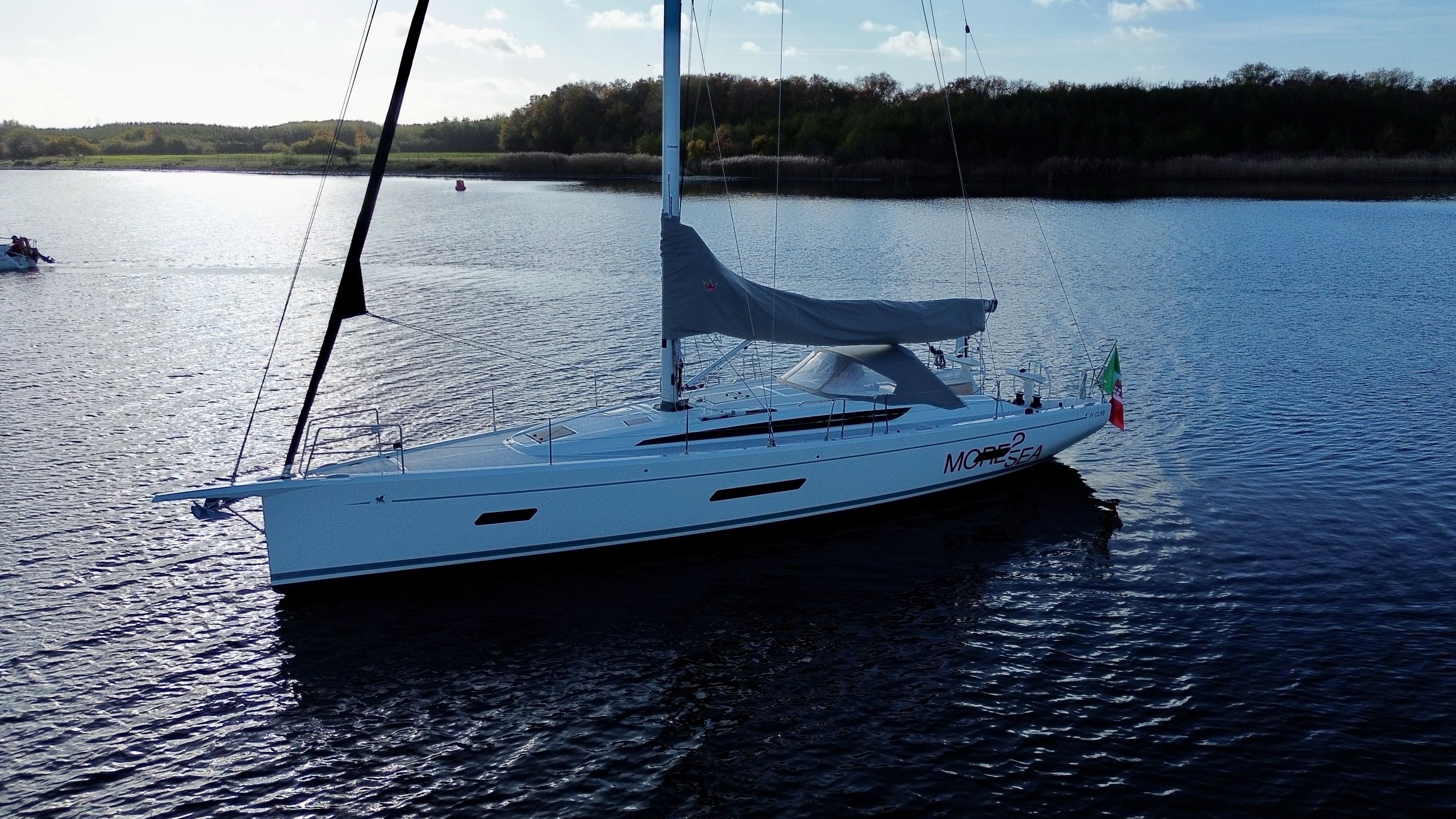 Italia Yachts More2Sea — foto 12 van 12