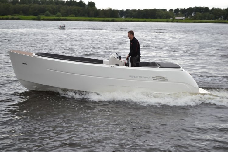 Primeur 710 tender DE GROOTSTE SLOEPENSHOWROOM VAN NEDERLAND — foto 12 van 16
