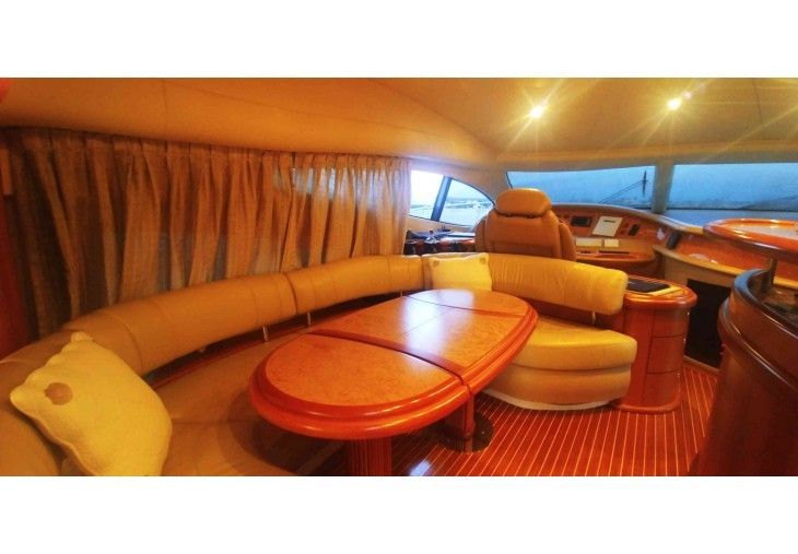 Azimut 68 — foto 3 van 3