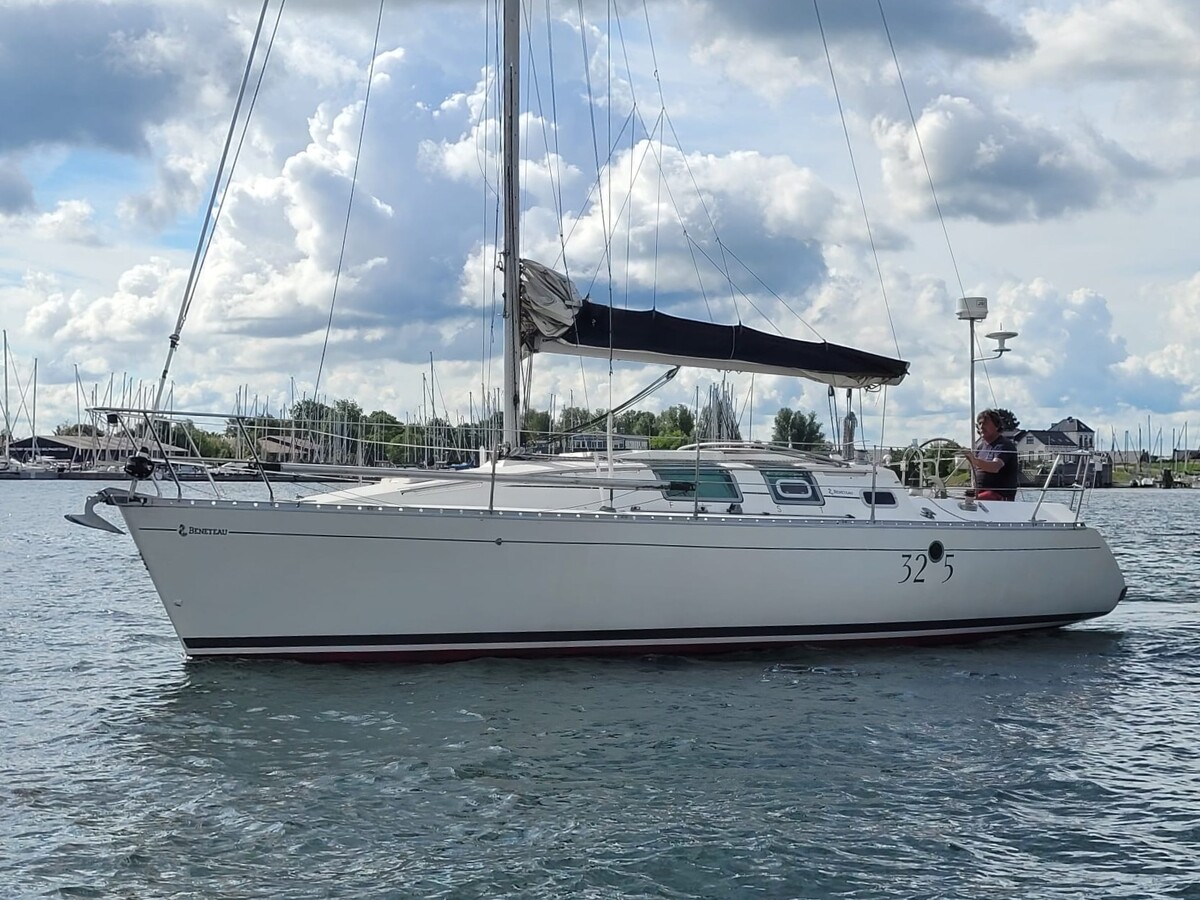 Beneteau First 32S5