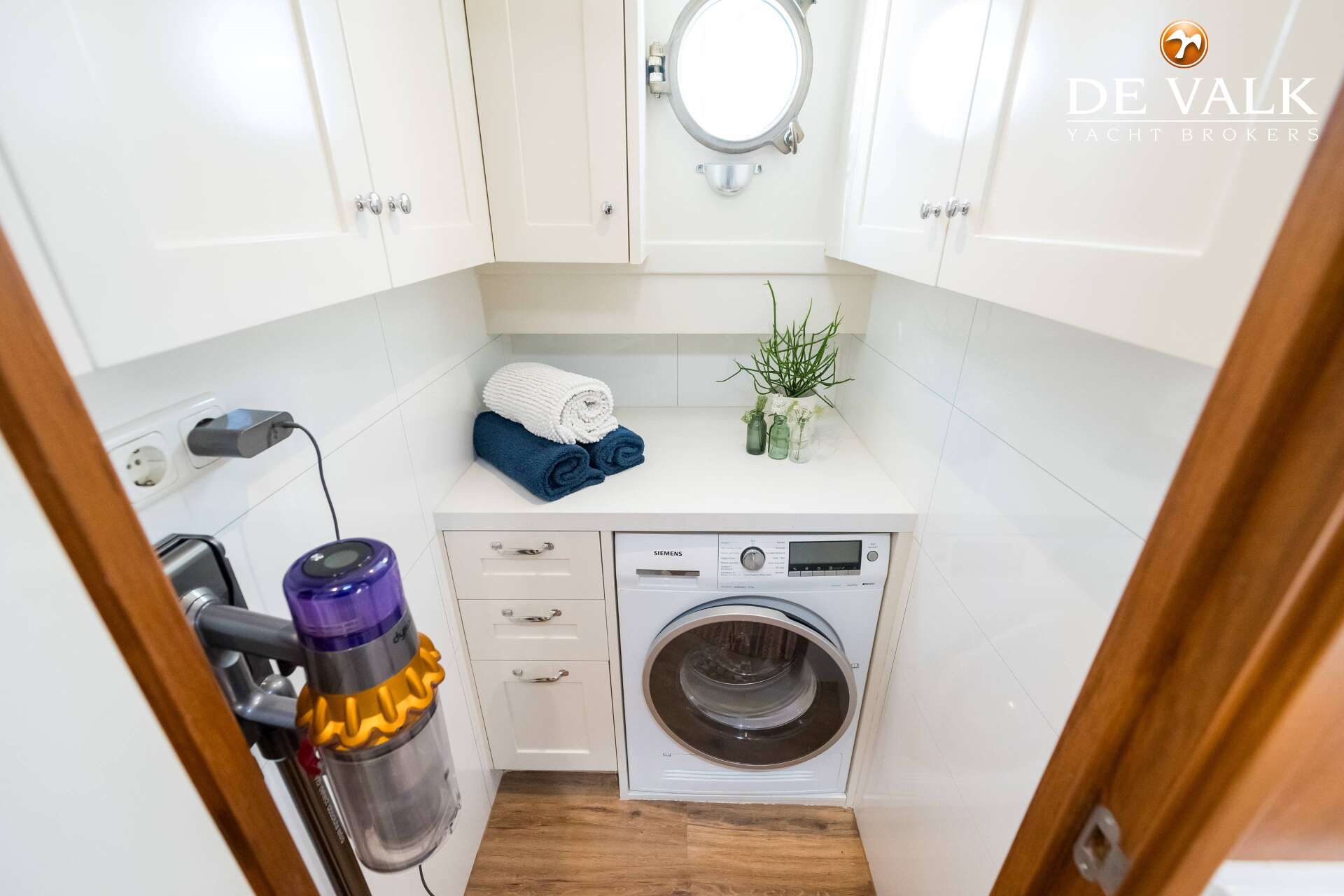 Luxe motor 28M — foto 36 van 44