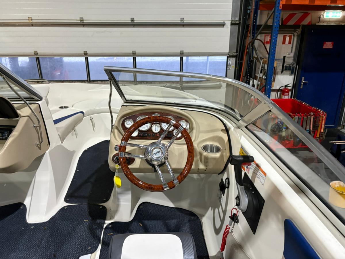 Glastron 205 GT Bowrider — foto 8 van 20