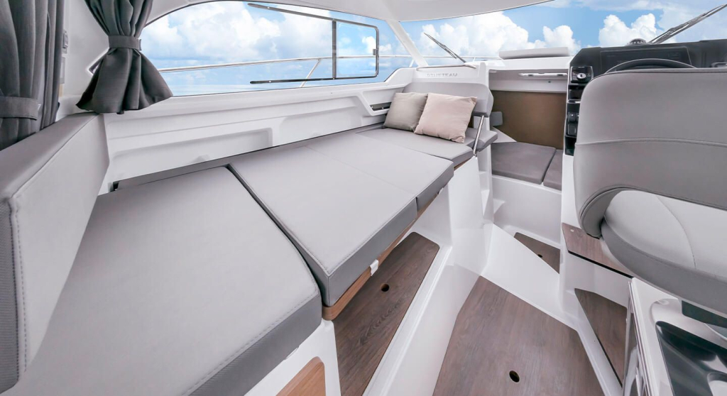 Beneteau Antares 8 | Nieuw samenstellen vanaf €67.518,- — foto 20 van 20