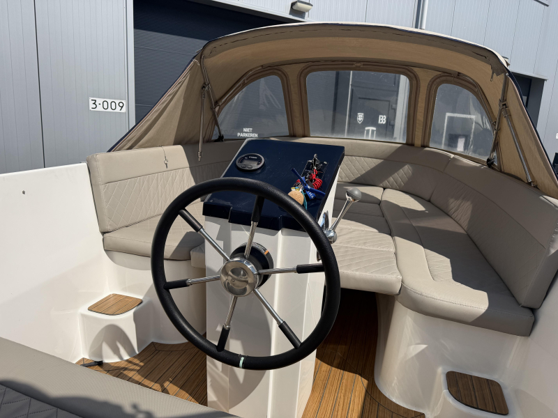 Maxima 600 — foto 11 van 12