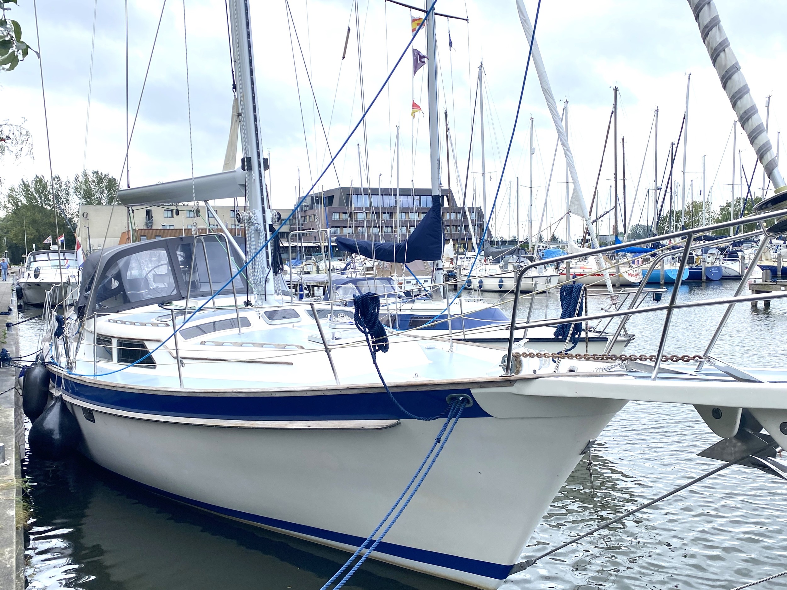 Irwin 49 Blue Water Cruiser — foto 1 van 35