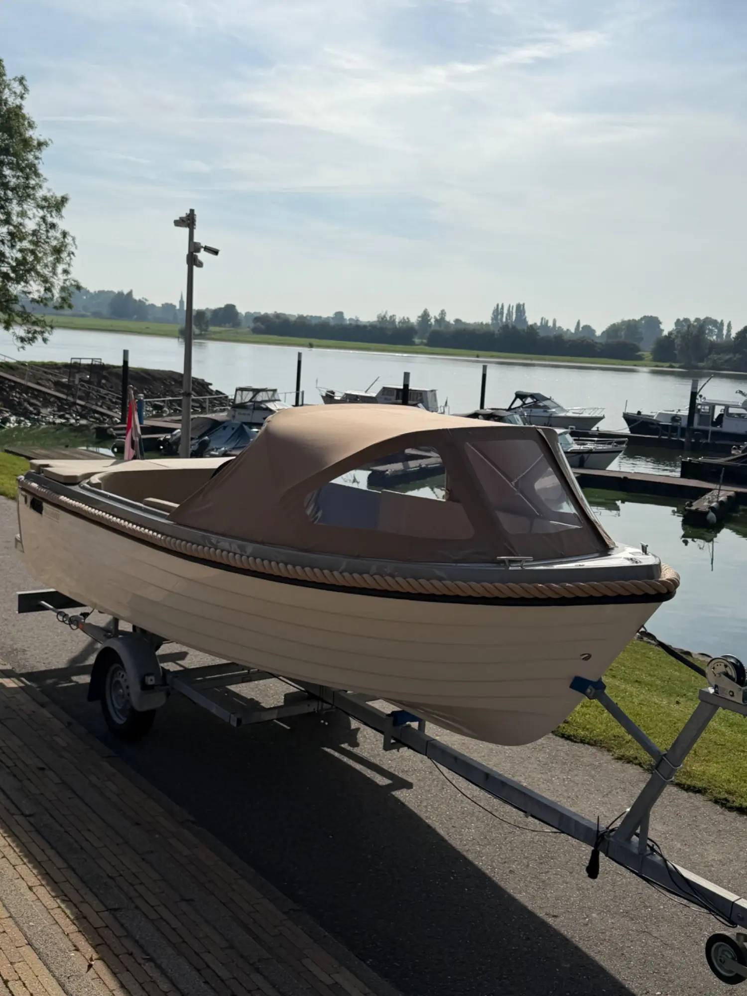 Maassloep 570 demo! 10 vaar uren van €21.950,- voor € 19.950,- — foto 6 van 13
