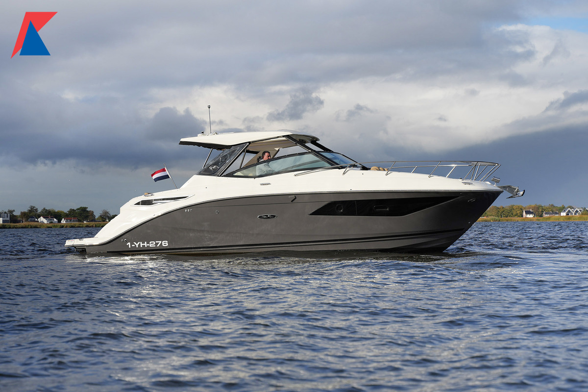 Sea Ray Sundancer 320 — foto 1 van 80