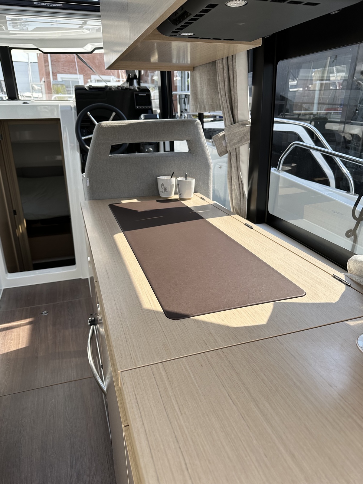 Delphia Yachts Delphia 10 Sedan ELEKTRISCH — foto 6 van 12