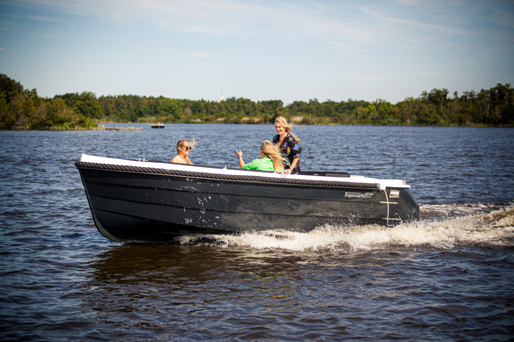 Topcraft 605 Tender