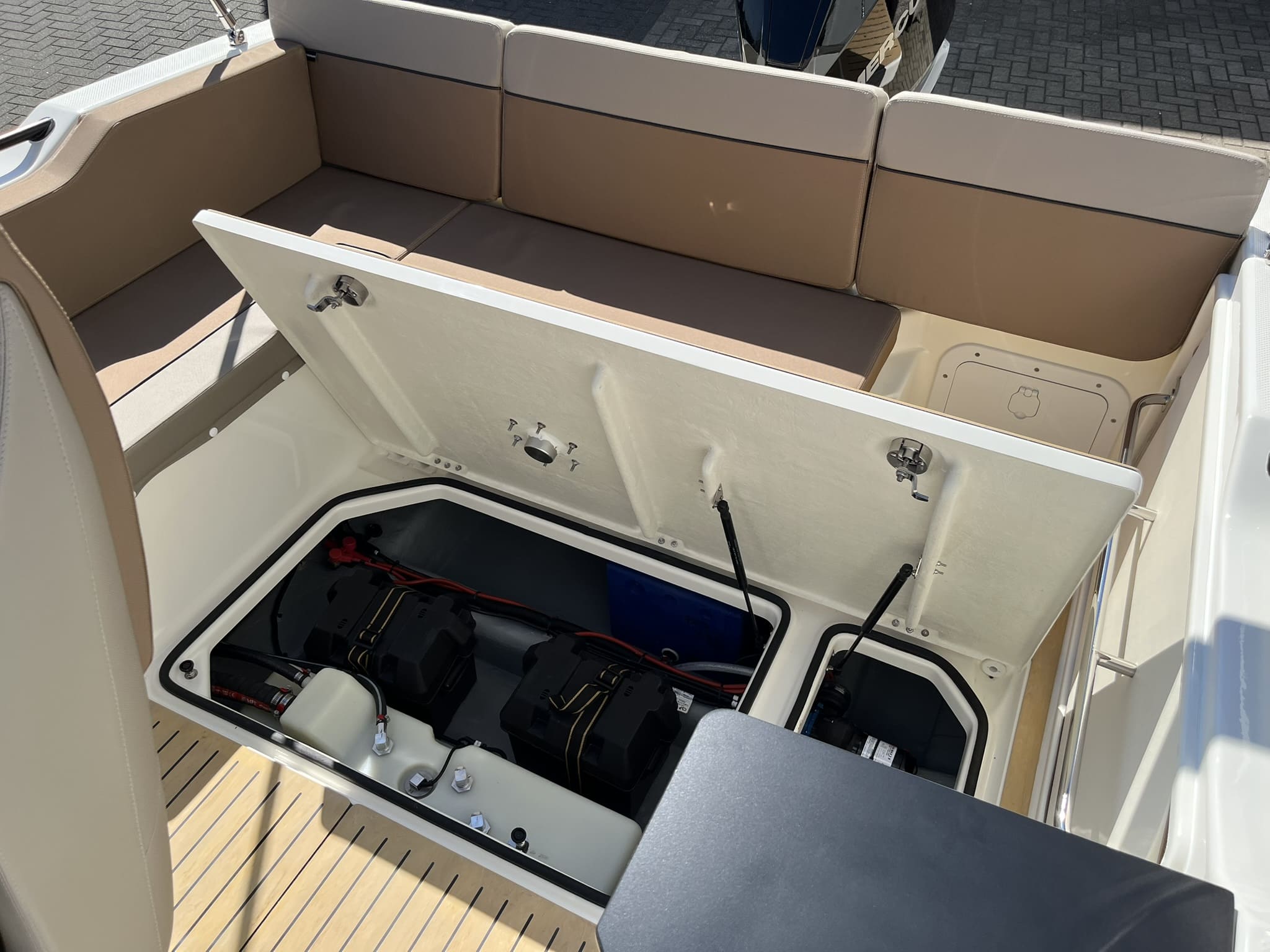 Quicksilver 755 Sundeck — foto 12 van 37