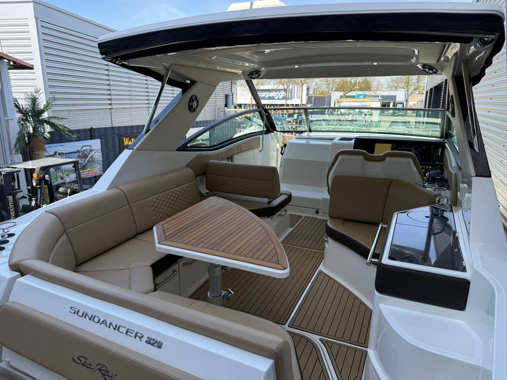 Sea Ray Sundancer 320 — foto 7 van 39