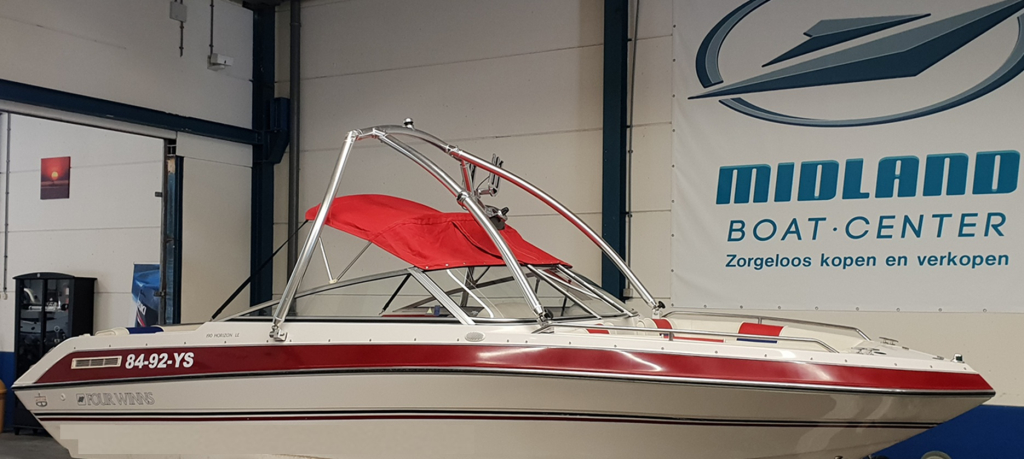 Four Winns 190LE Met 5.0 V8, trailer en waketower — foto 8 van 17