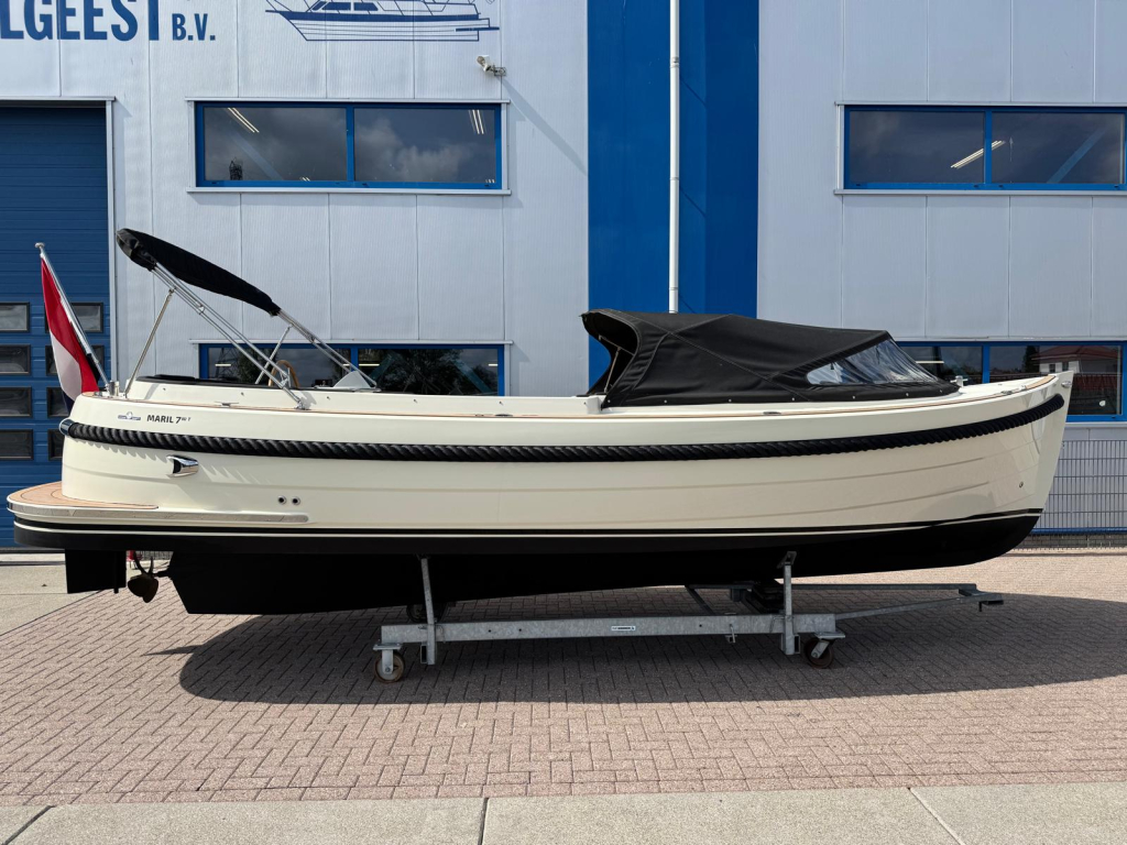 Maril 7Nxt met Vetus 52 pk