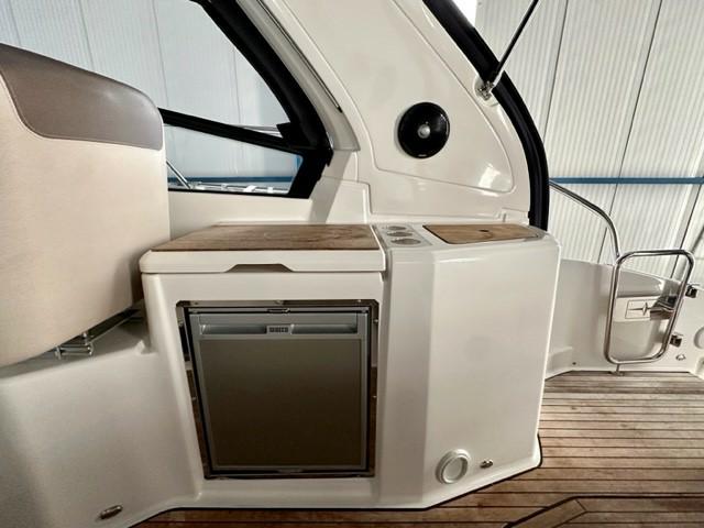 Bavaria Sport 330 — foto 9 van 20