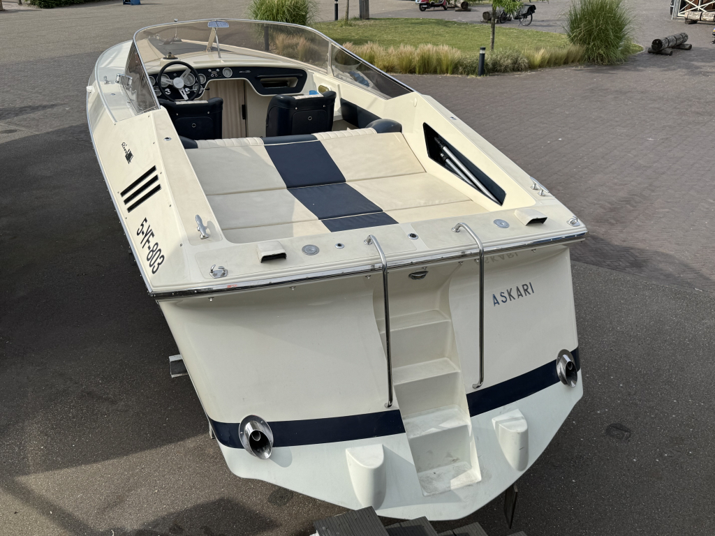 Riva St Tropez — foto 5 van 33