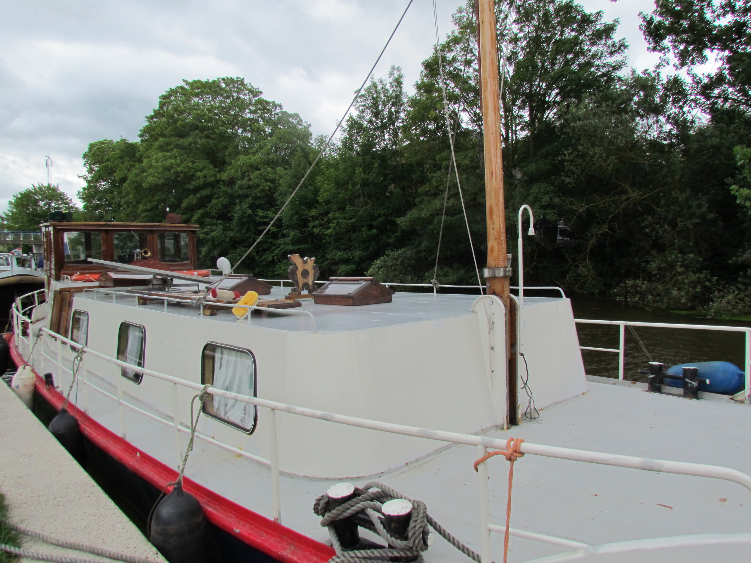 Hamburger Schuit Varend Woonschip — foto 3 van 44