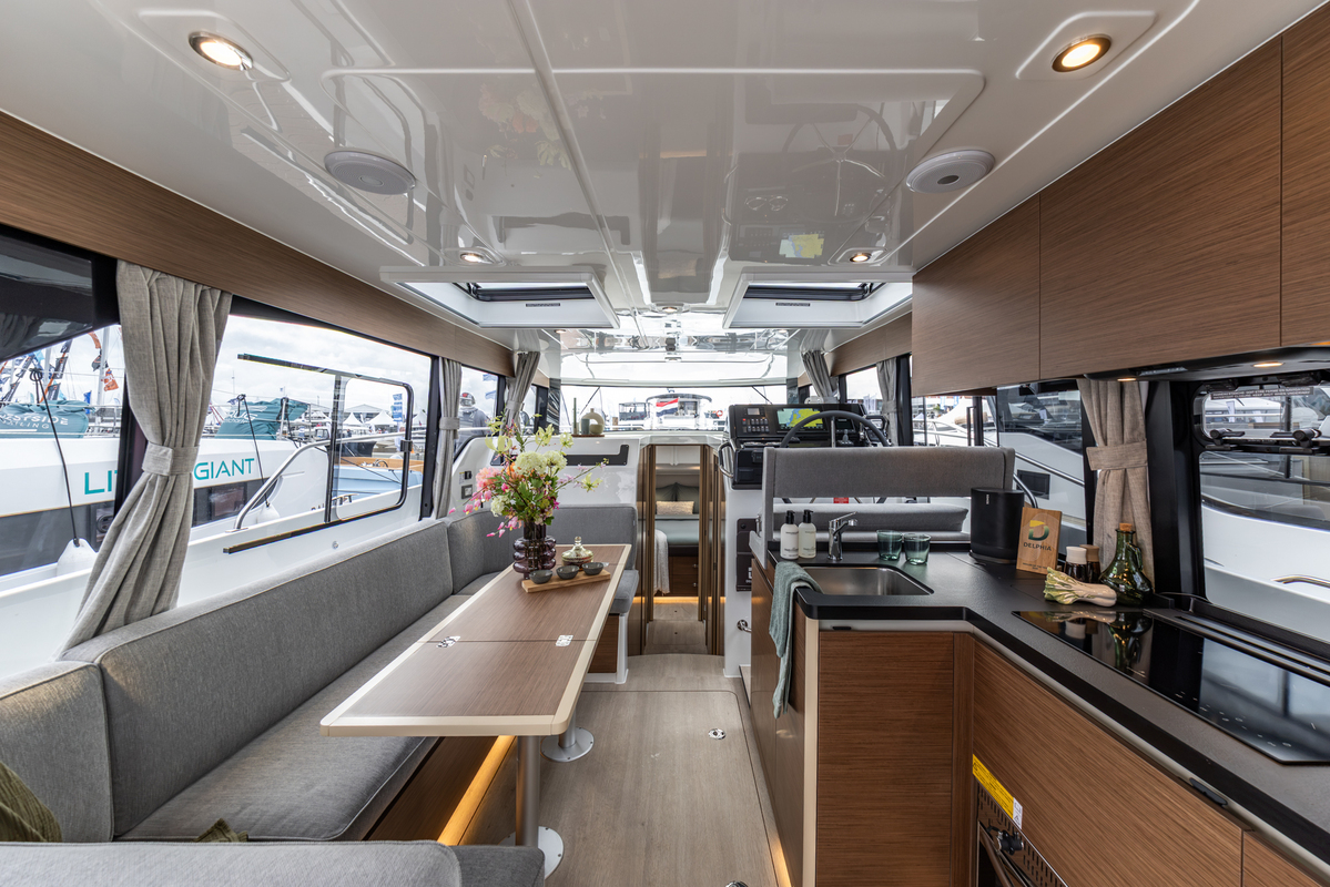 Delphia Yachts Delphia 11 Sedan (Tornado Dutch Design) — foto 2 van 12