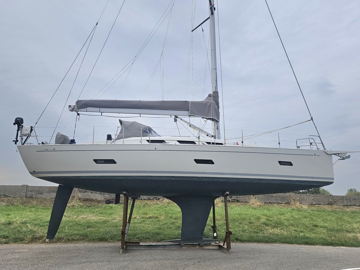 Italia Yachts 12.98 — foto 37 van 38