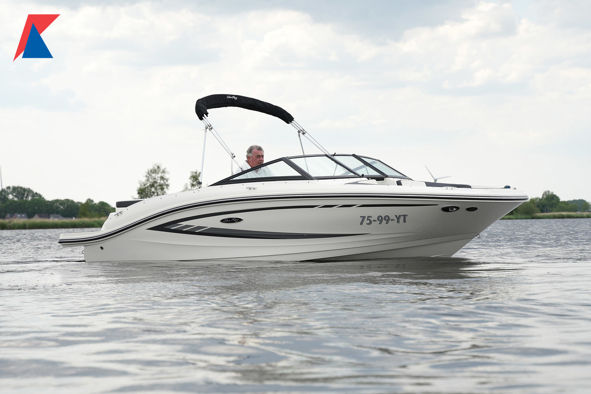 Sea Ray 19 SPX — foto 1 van 36