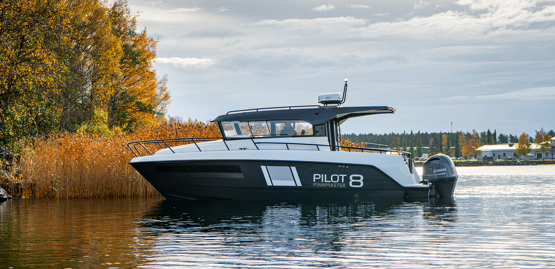 Finnmaster pilot 8 met 2x 200 pk Yamaha motoren  — foto 13 van 45