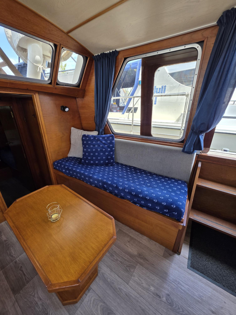 Meeuw kruiser 1070 AK — foto 15 van 29