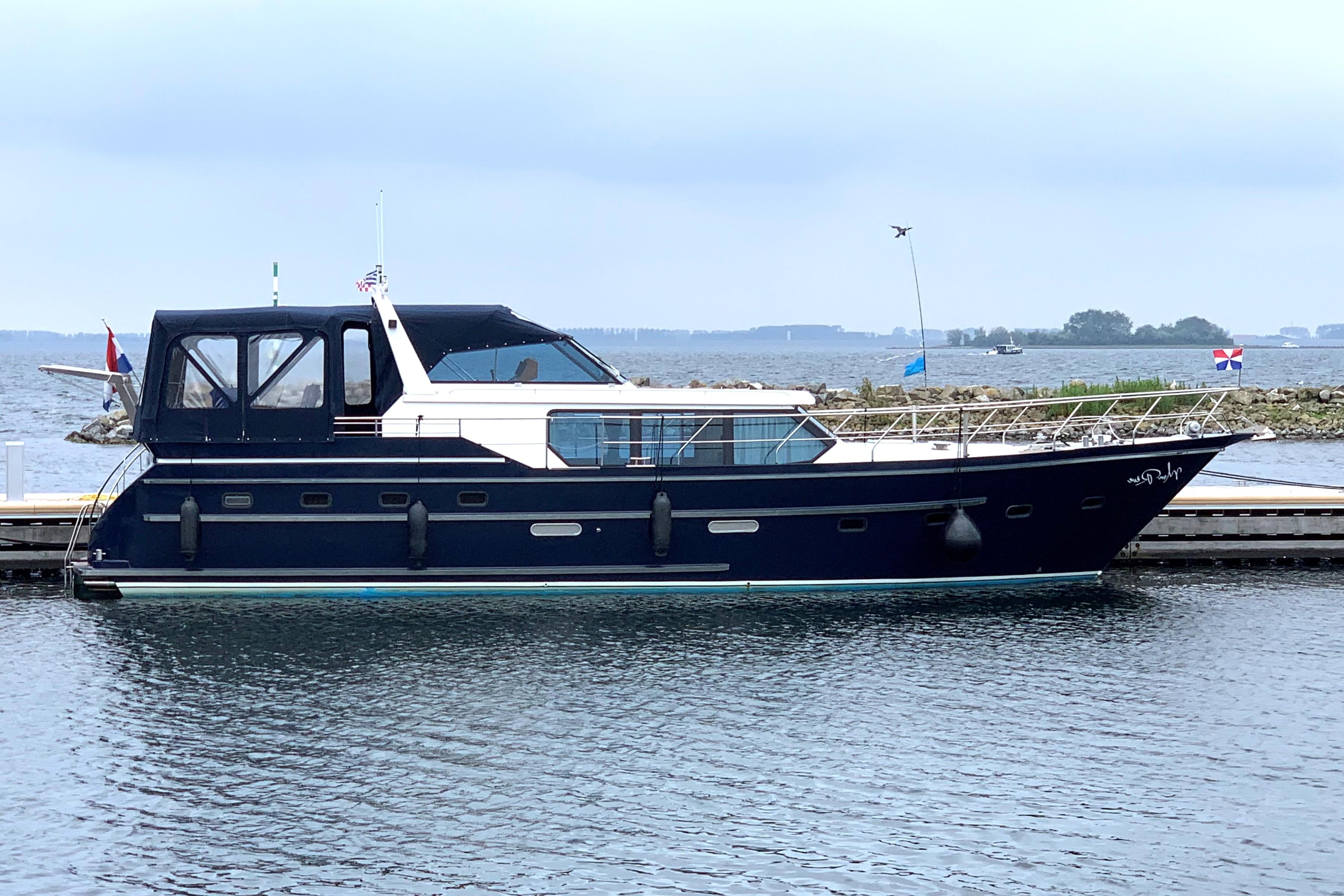 Valkkruiser Voyager 1550 — foto 1 van 45