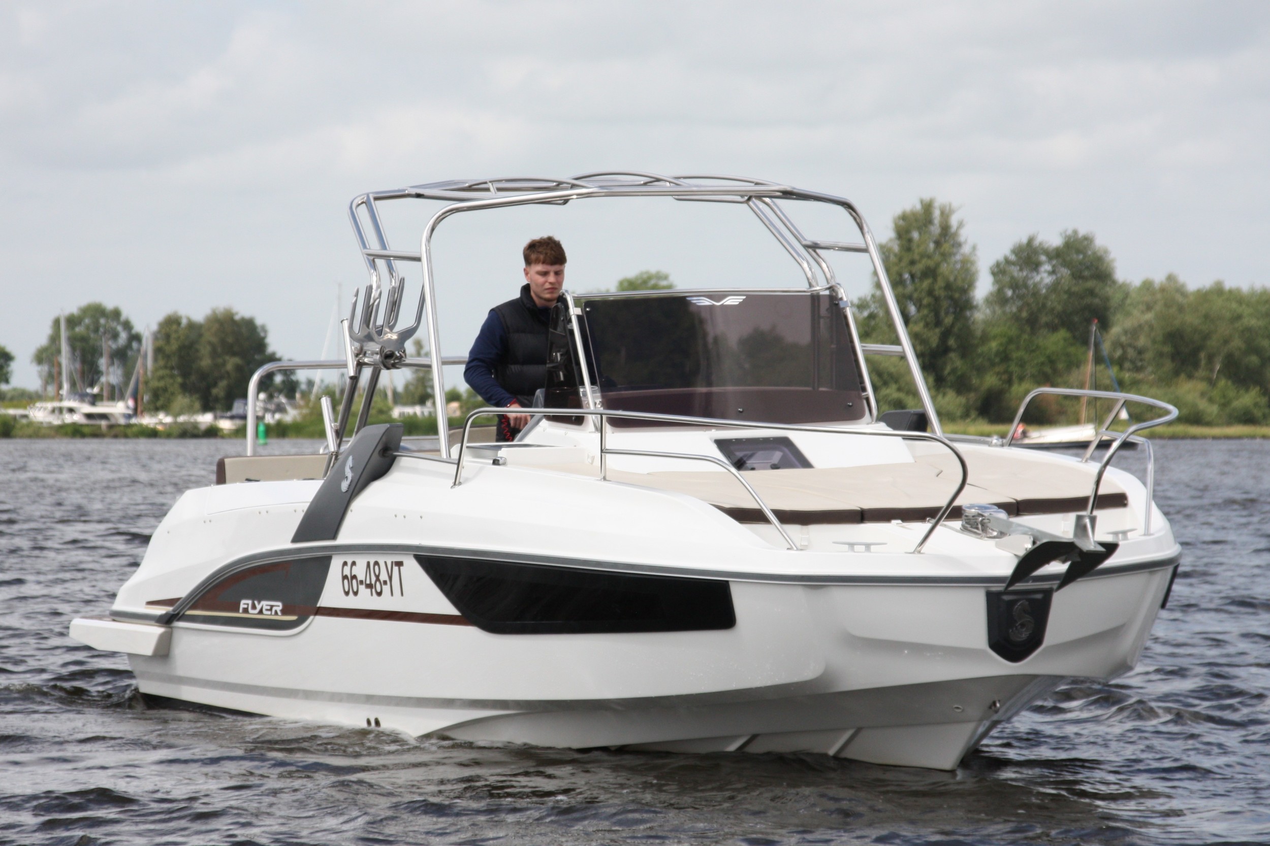 Beneteau Flyer 7.7 SUNdeck — foto 9 van 30