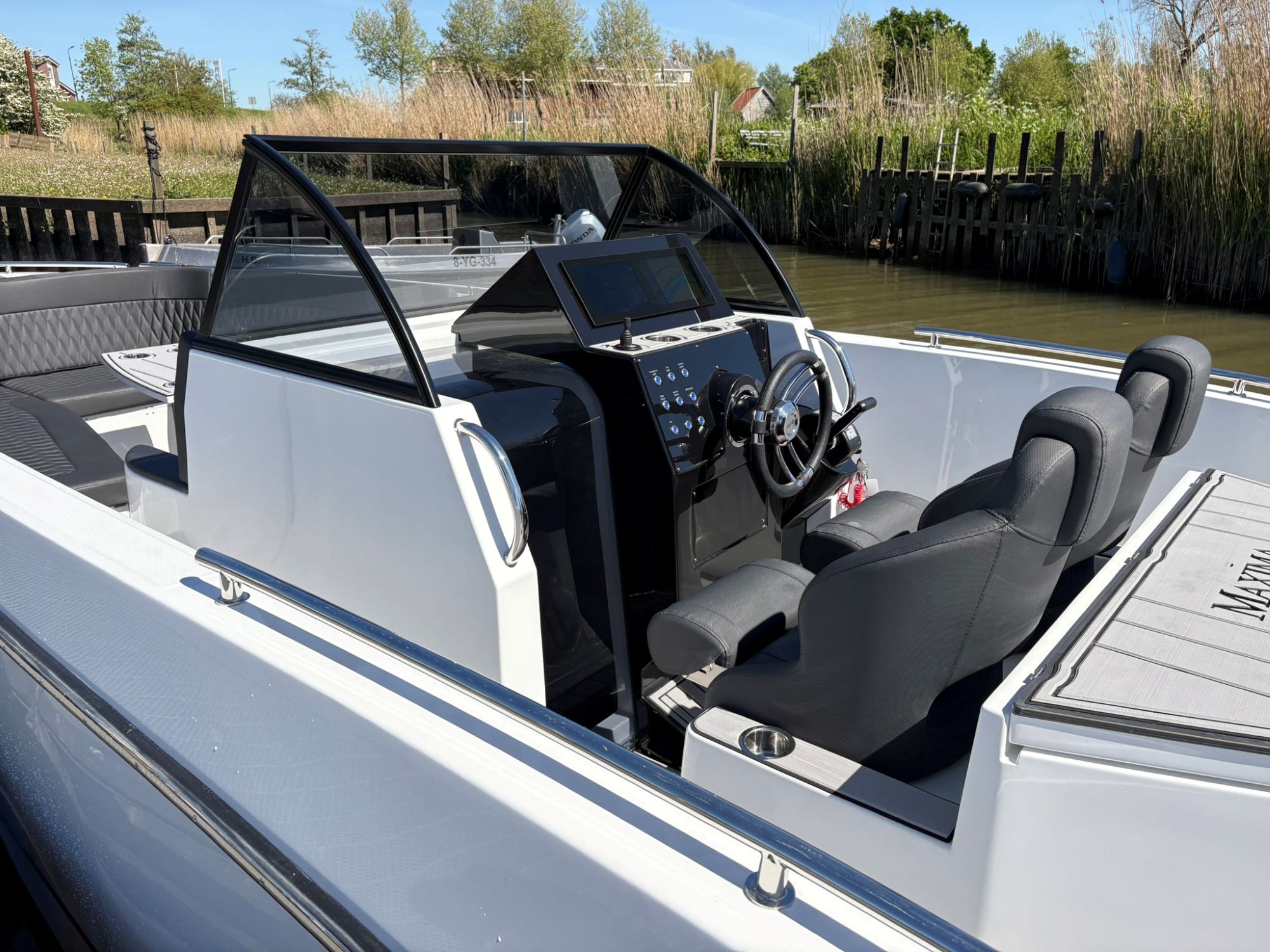 Maxima Boats 800 sport met een Honda 250 pk — foto 9 van 18