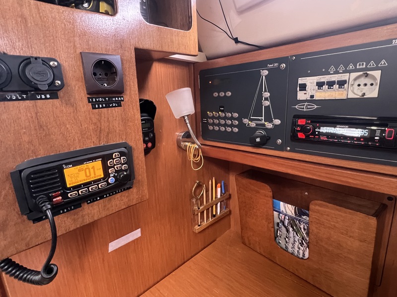 Bavaria Cruiser 32 — foto 10 van 32