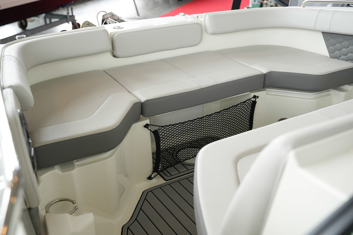 Sea Ray SDX 250 — foto 35 van 82