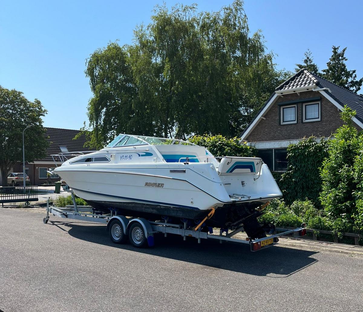 Rinker 260 FIESTA FEE — foto 5 van 17