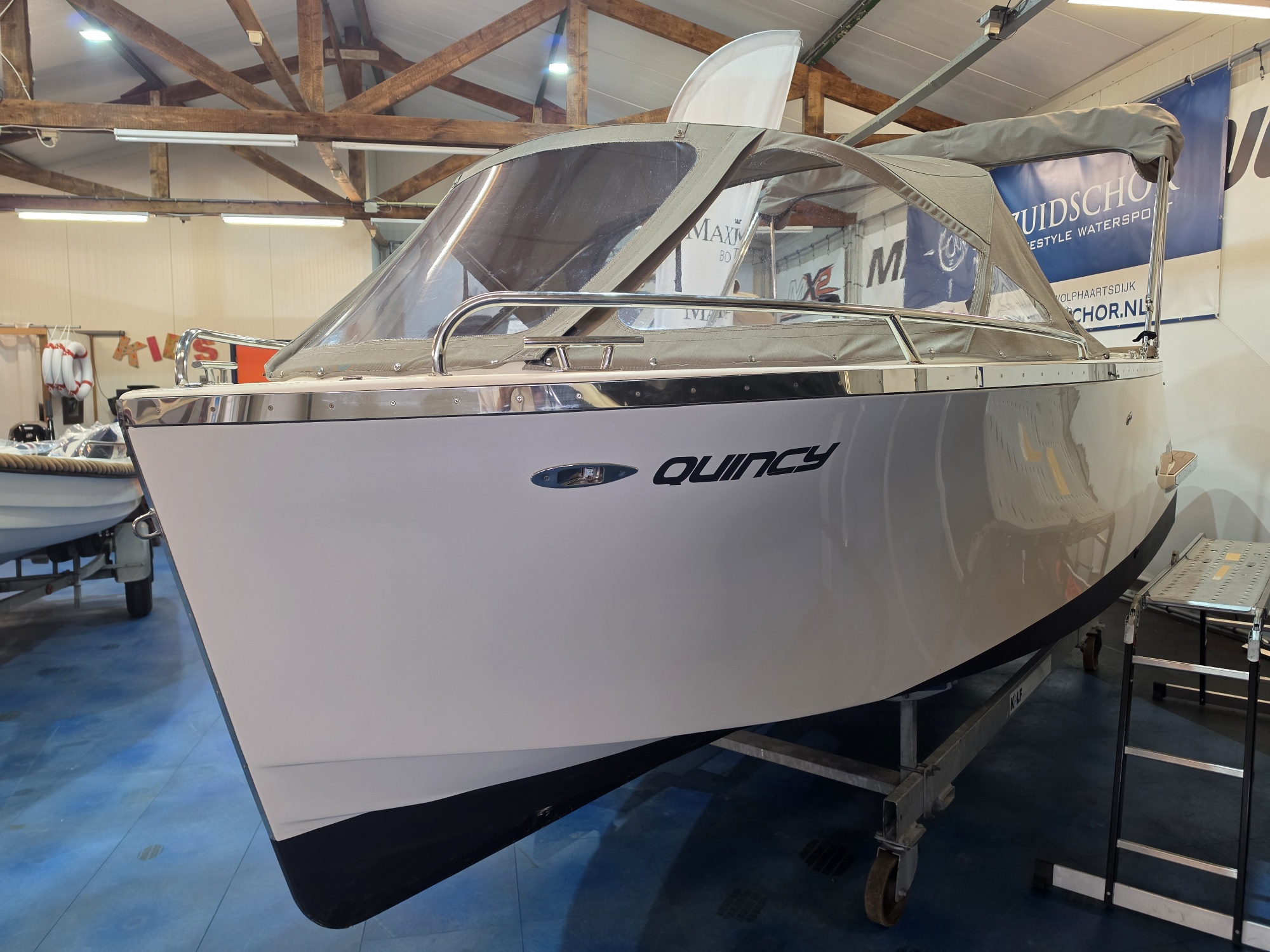 Elegante Lifestyle 616 Sloep, 50PK Suzuki, Cremewit Ral 9001 — foto 3 van 12