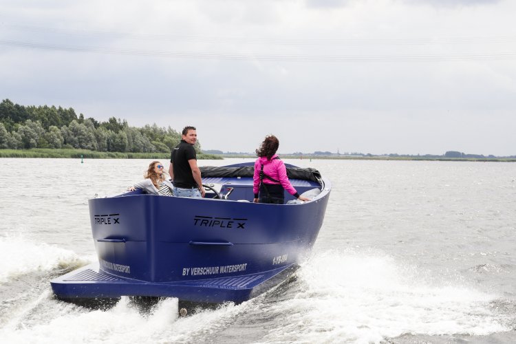 Triple X 800 DE GROOTSTE SLOEPENSHOWROOM VAN NEDERLAND — foto 20 van 22