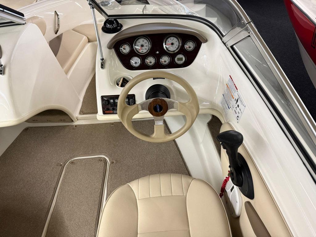 Chaparral 180 SSI — foto 11 van 16