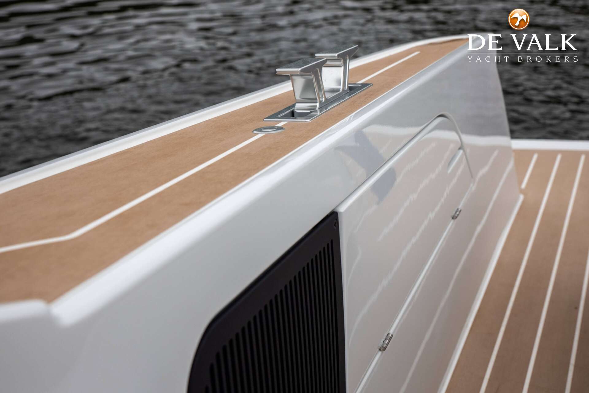Reborn 40 R Cabin — foto 32 van 35
