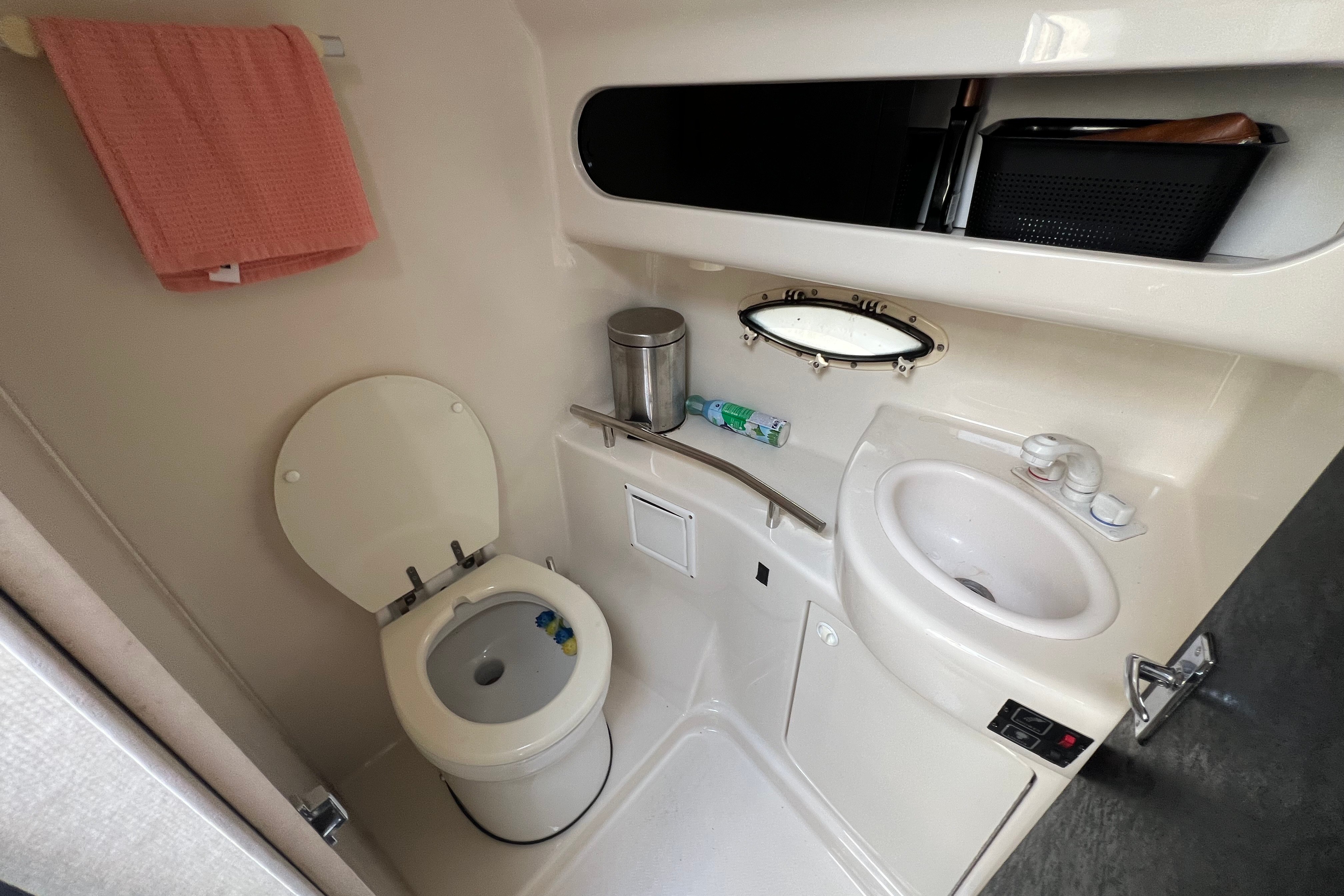 Bayliner 3055 Ciera Sunbridge DX/LX — foto 45 van 57