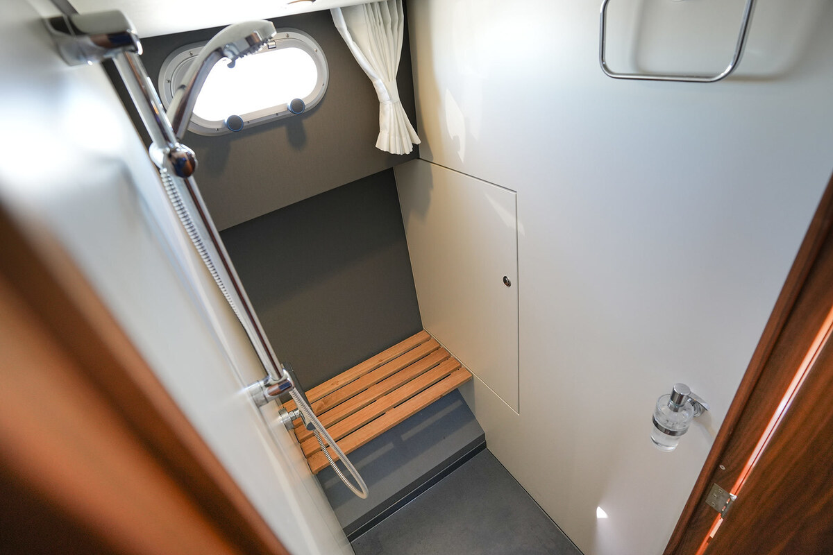 Linssen Grand Sturdy 410 AC Variotop met stabilisator — foto 49 van 79