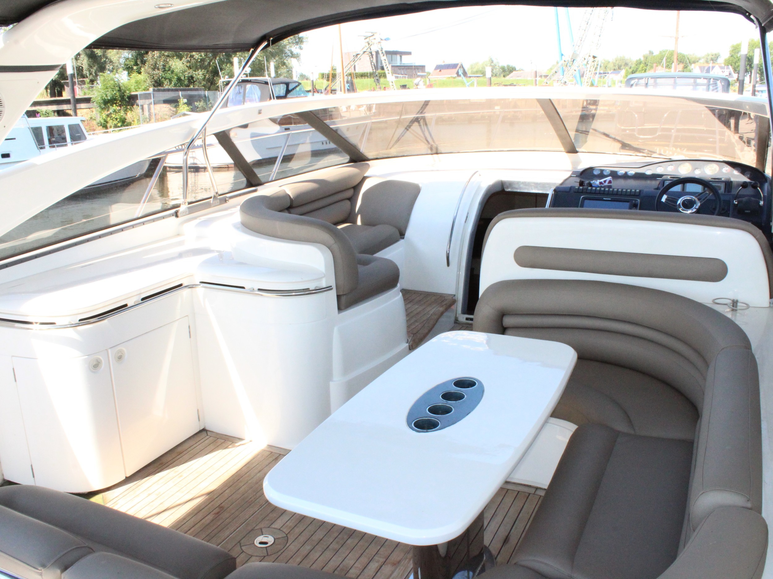 Princess V50 — foto 8 van 20