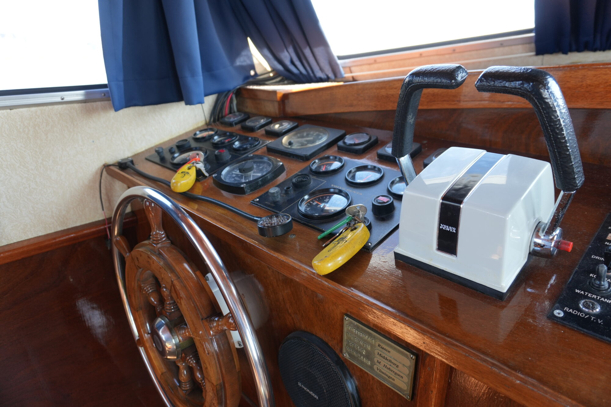 Curtevenne 10.50 AK Cabrio — foto 16 van 41