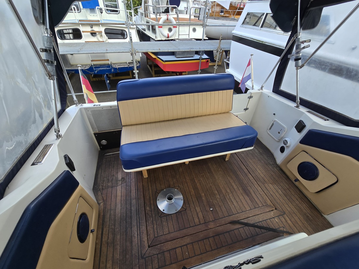 Sea Ray 220DA — foto 3 van 23