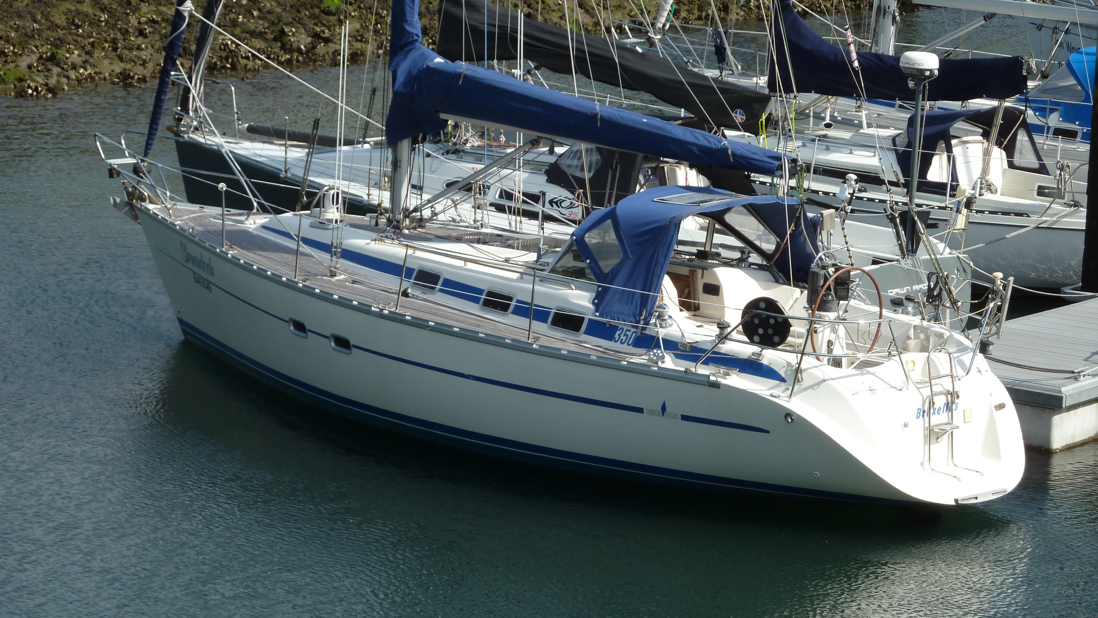 Bavaria 350 Lagoon — foto 4 van 12
